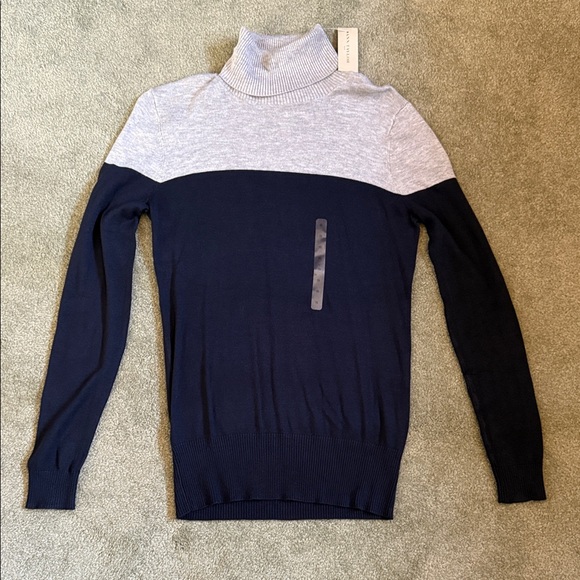 Ann Taylor Men's Turtleneck Sweater - Light Gray and Navy - Picture 1 of 4